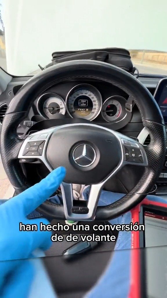 revision mercedes glc volante